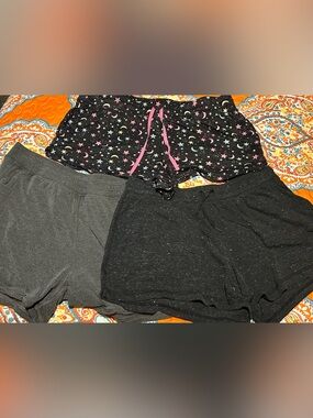 Set of 3 lounge shorts- gray, heather black and star & moon print